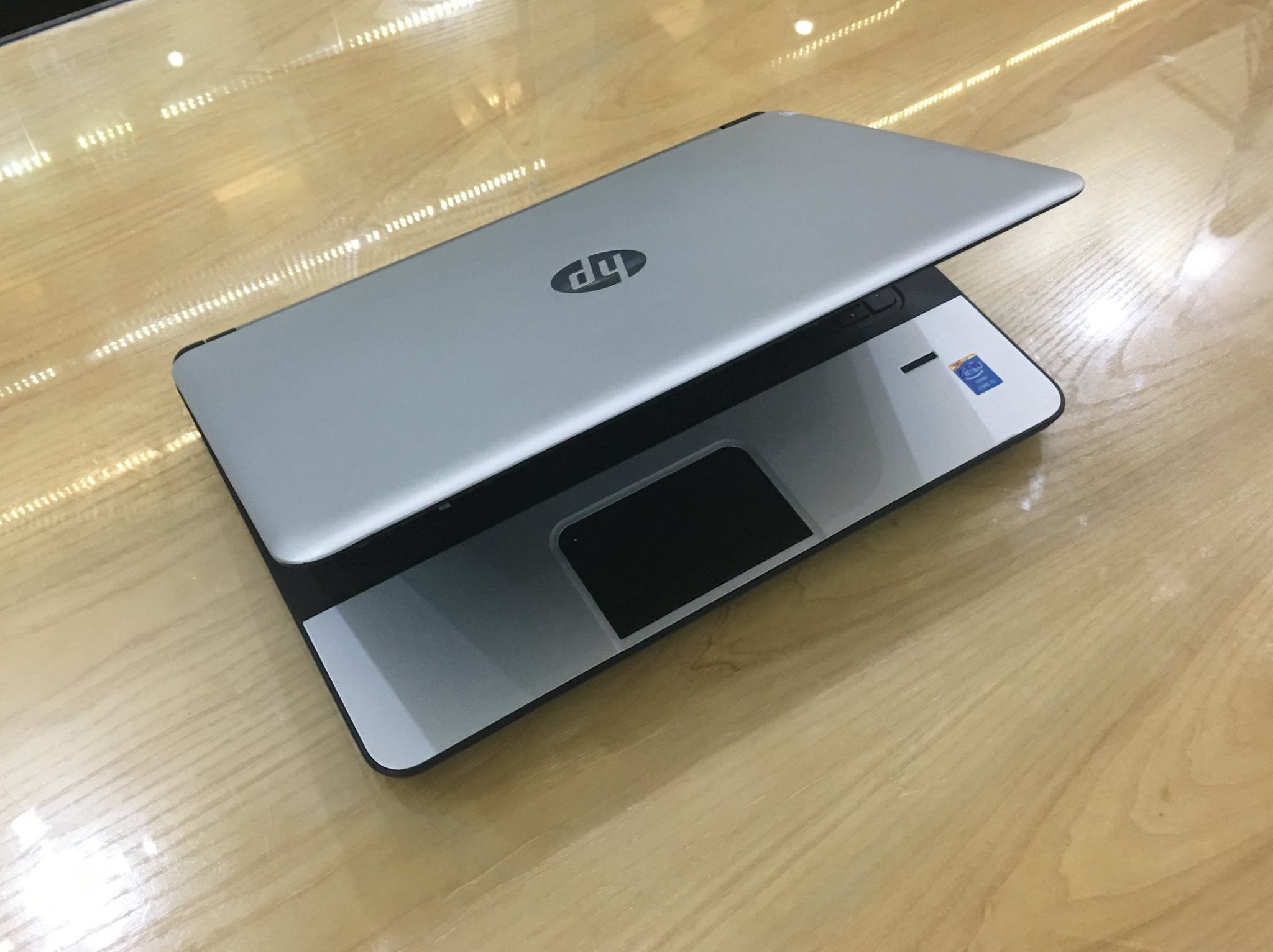 Laptop HP 248 Core i5 VGA 2GB .jpg